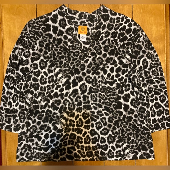 Ladies Size XL Ruby Rd Embellished Blouse - Picture 6 of 14